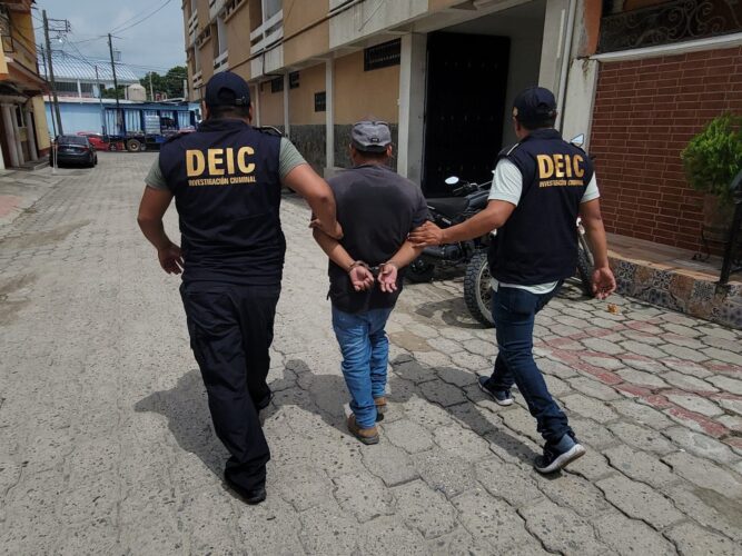Desmantelada red de estafas cibernéticas «Los Lauren Paleck» en Guatemala