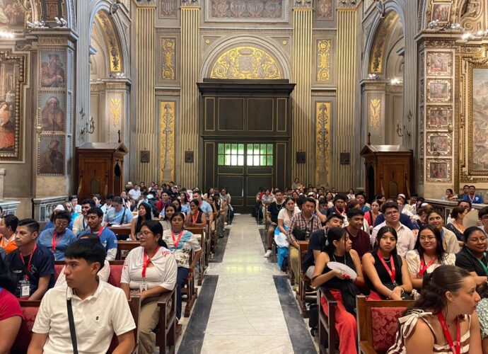Guatemala Acompaña a sus Jóvenes Peregrinos en el Jubileo en Roma
