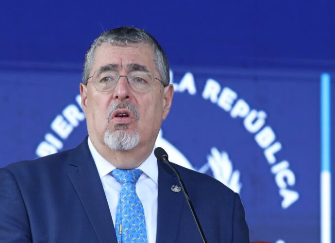 Presidente Arévalo respalda a la PNC con la entrega de nuevas motocicletas