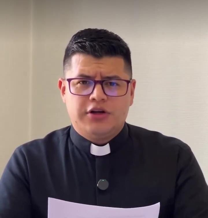 Padre Brandon desde Navarra: “La fe no se impone por ley”
