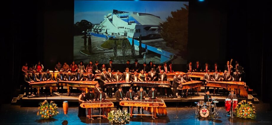 TGW Celebra el 78 Aniversario de su Ícono Nacional, «Chapinlandia», en una Velada Inolvidable TGW Celebra el 78 Aniversario de su Ícono Nacional, «Chapinlandia», en una Velada Inolvidable