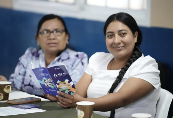 Segeplan Impulsa Diálogo Intercultural en Chiquimula para Acercar Becas a la Juventud Indígena