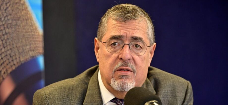 Presidente Arévalo Envía «Fraternal Saludo» a María Corina Machado por el Nobel de la Paz