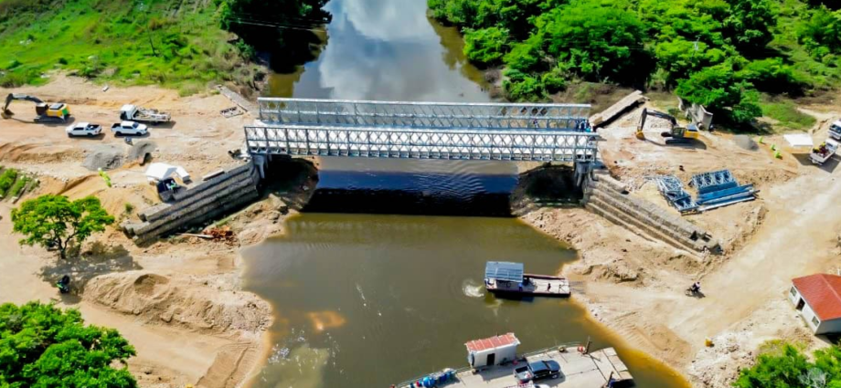 Caminos Finaliza Instalación de Puente Modular Vital en Petén; Conectará la Microrregión Mario Méndez Caminos Finaliza Instalación de Puente Modular Vital en Petén; Conectará la Microrregión Mario Méndez