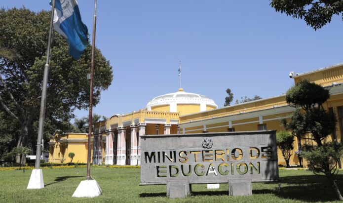 Juzgado dictamina a favor del MINEDUC Juzgado dictamina a favor del MINEDUC