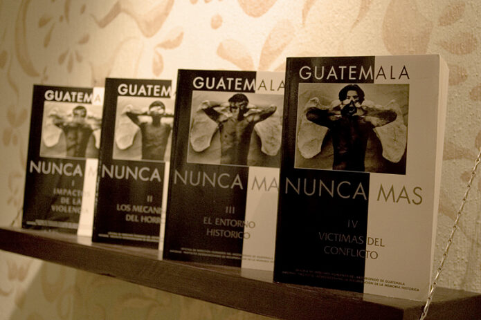 El valor de la memoria: Se conmemoran 28 años del informe «Guatemala: Nunca Más»