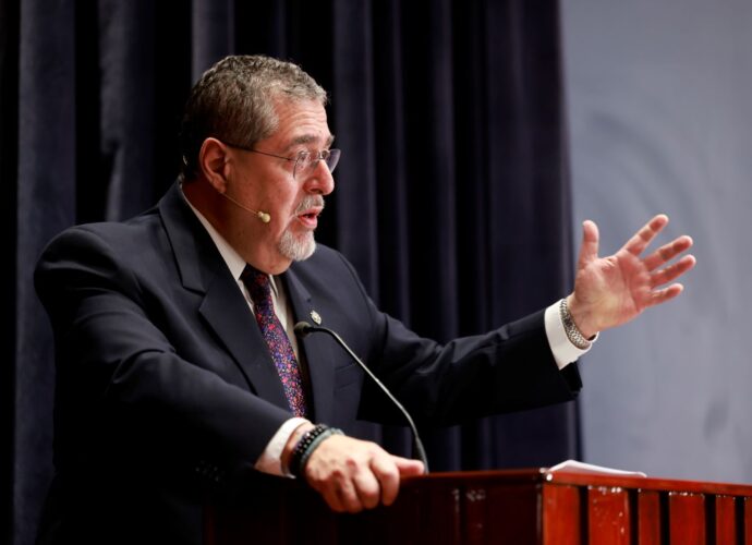 Postura del presidente ante situación de la USAC