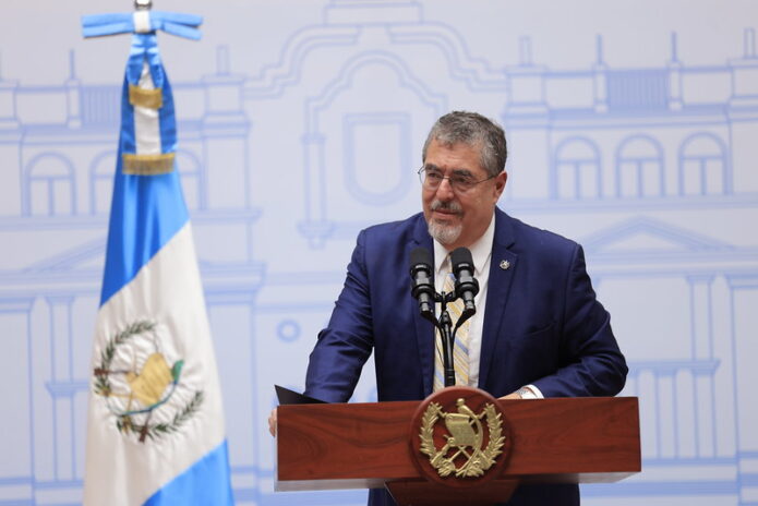 Priorizan la economía familiar: Ejecutivo celebra la aprobación del apoyo económico para mitigar el incremento del precio de los combustibles