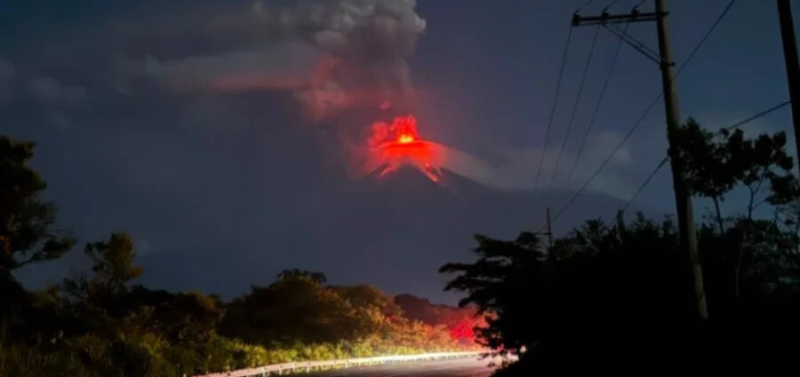 CONRED reporta disminución de la actividad en el volcán de Fuego y coordina el retorno de familias albergadas CONRED reporta disminución de la actividad en el volcán de Fuego y coordina el retorno de familias albergadas