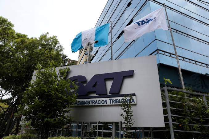 Análisis: Gobierno exonerará temporalmente impuestos a combustibles a partir de octubre